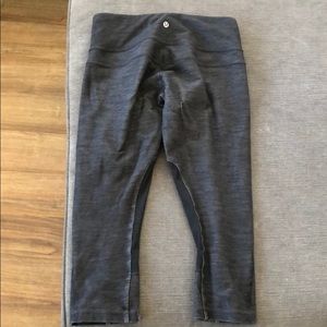 lululemon athletica Pants - Lululemmon capri lululemon athletica Pants - Lululemmon capri